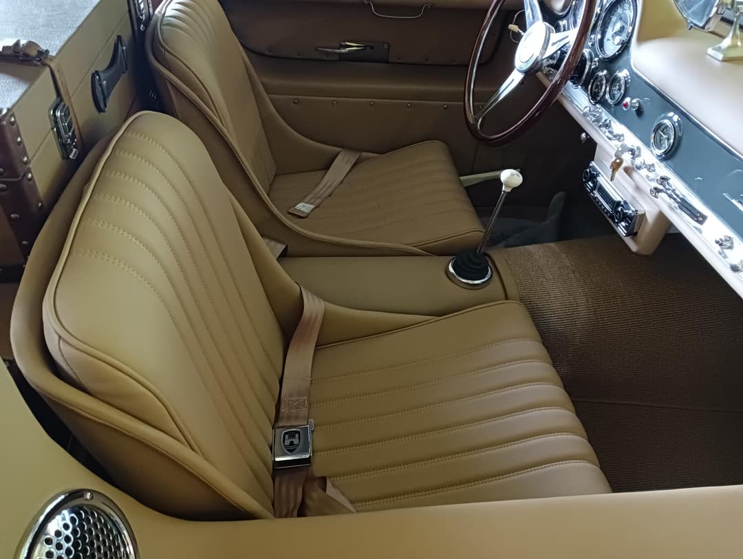 Mercedes 300 SL Gullwing Seats