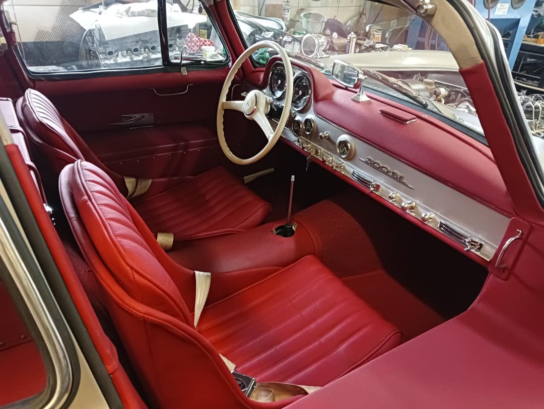 Mercedes 300 SL Gullwing Seats