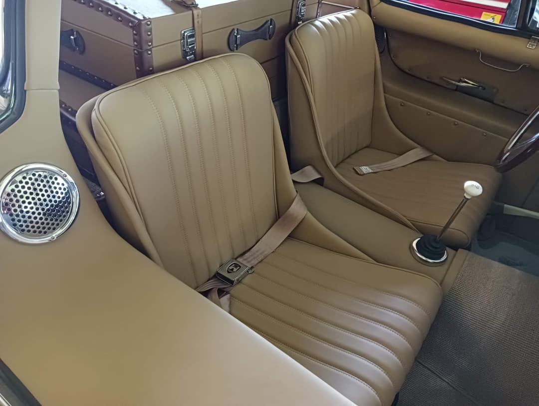 Mercedes 300 SL Gullwing Seats